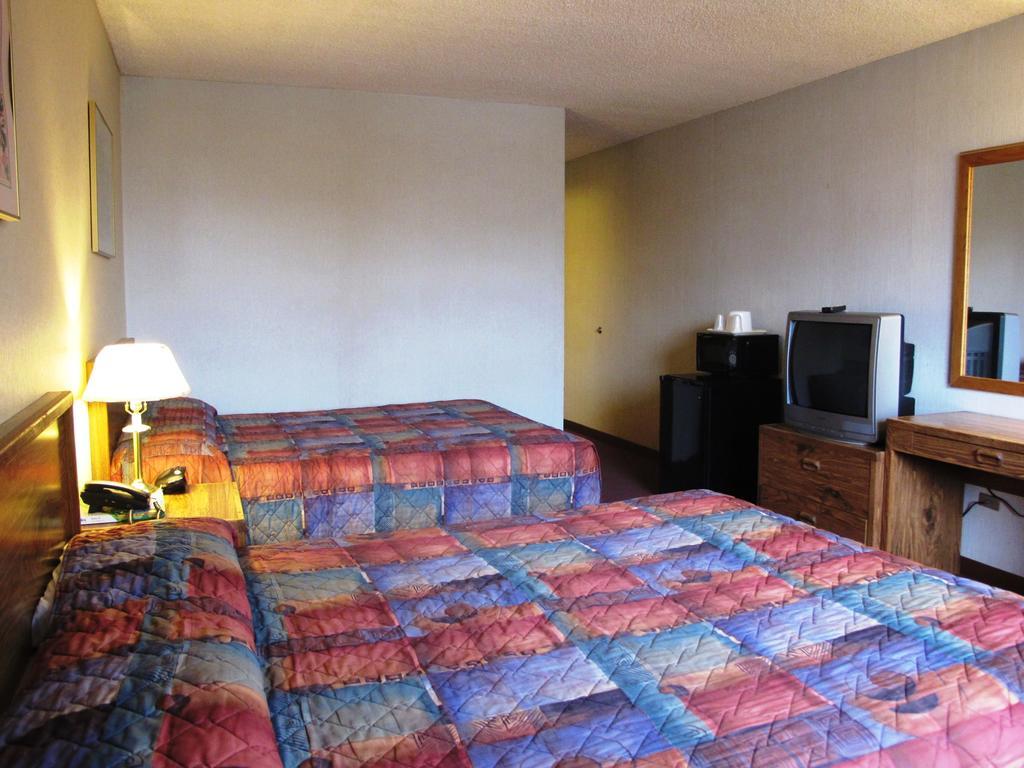 Boise Inn Garden City Екстериор снимка