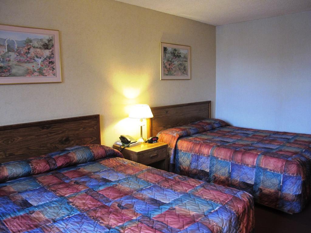 Boise Inn Garden City Екстериор снимка